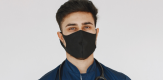 Best Scrubs for Men – Tops and Pants Reviewed