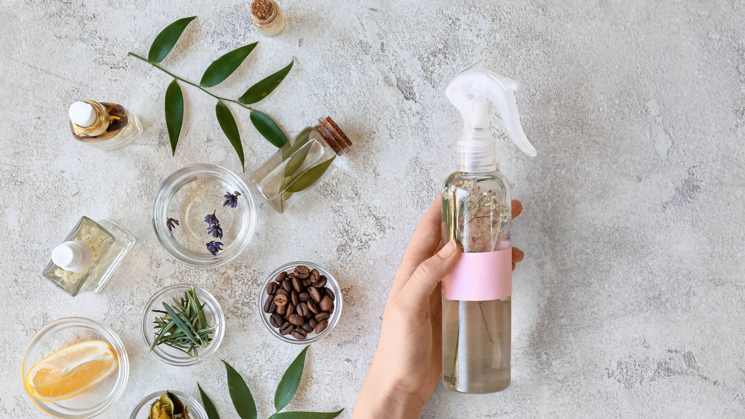 Natural Fragrances for a Fresh Home